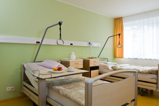 Pflegezimmer neben Prag